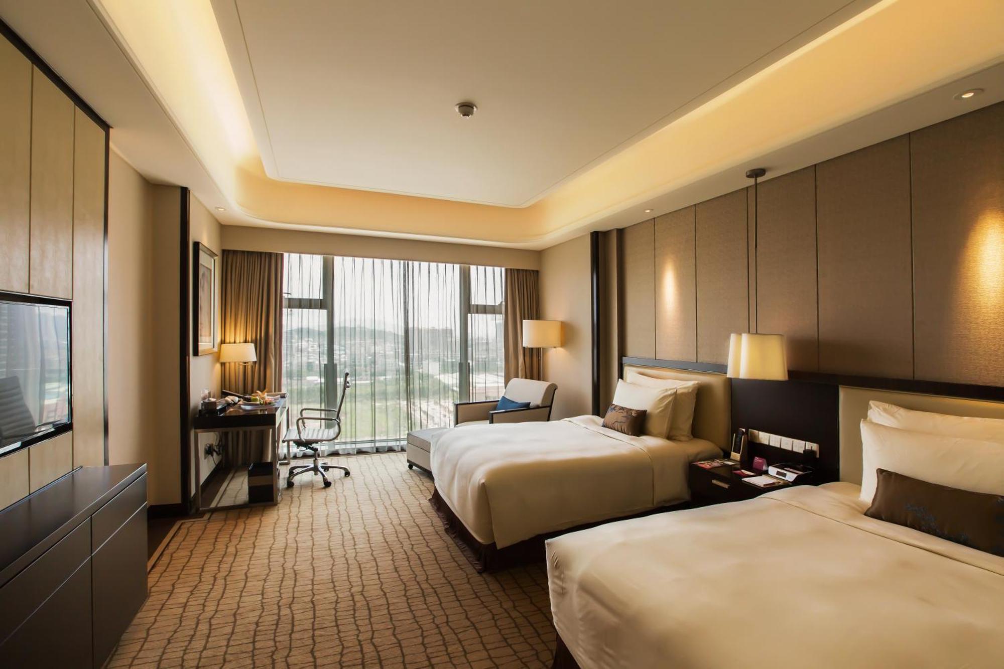 Executive Twin Room Garden View