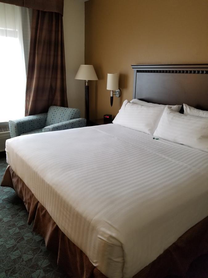 King Suite,508920057:JPEG