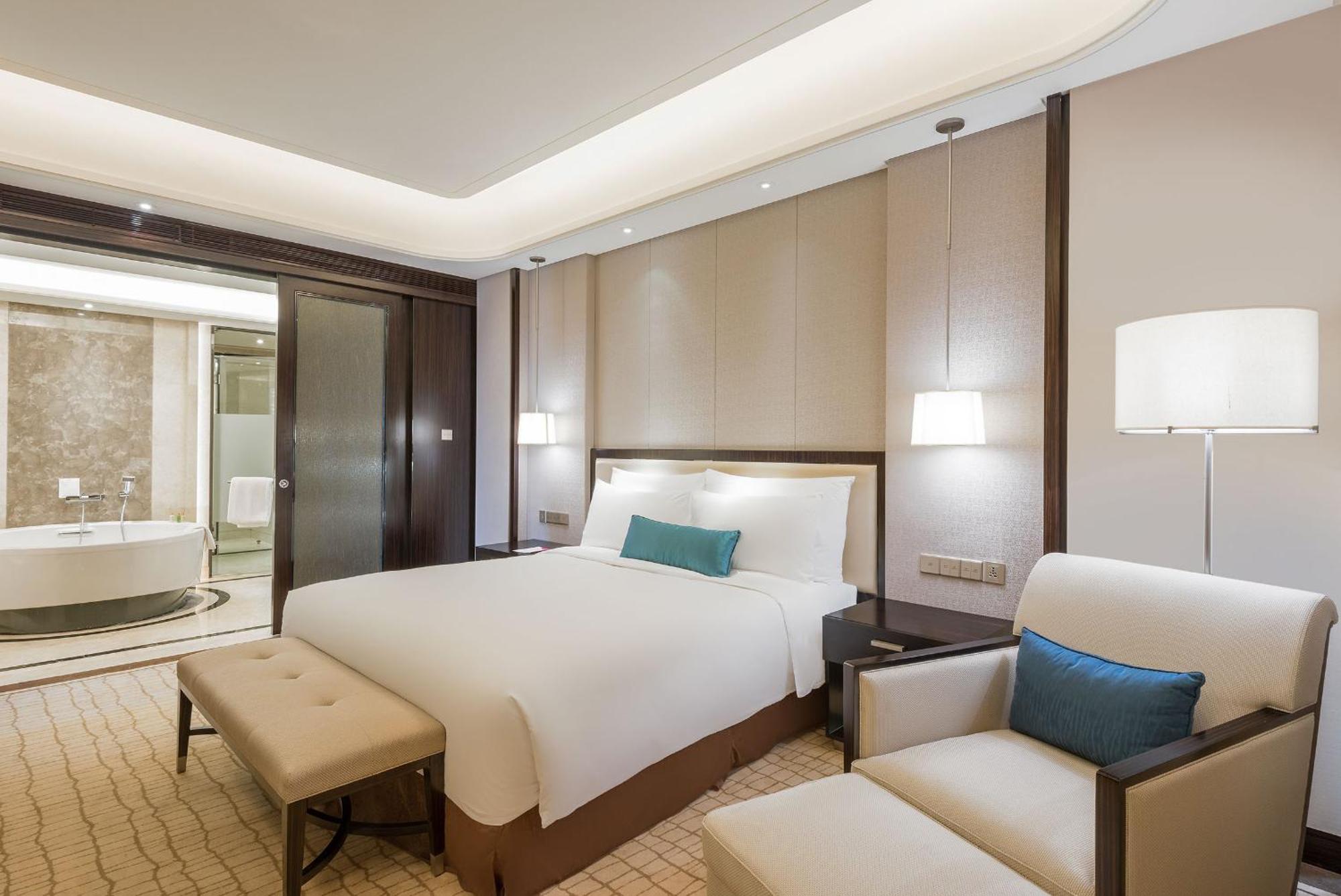 King One Bedroom Suite