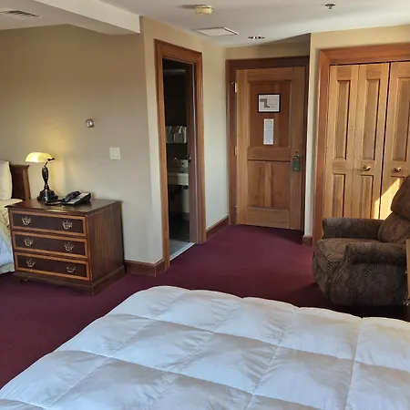 The Bertram Inn At Glenmoor-3
